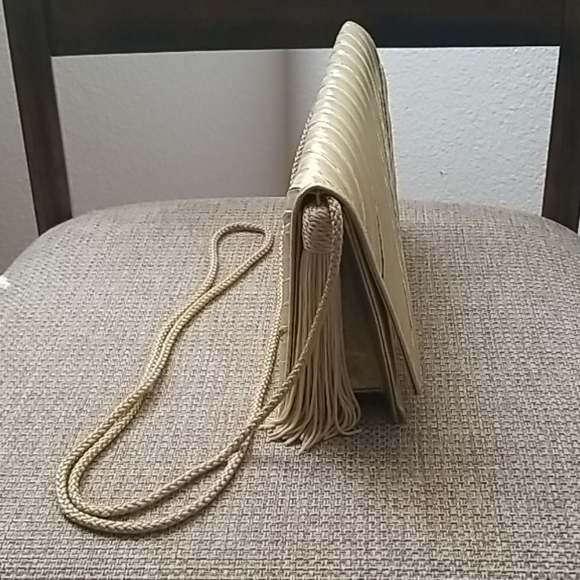 Purse - Picture 2 of 6